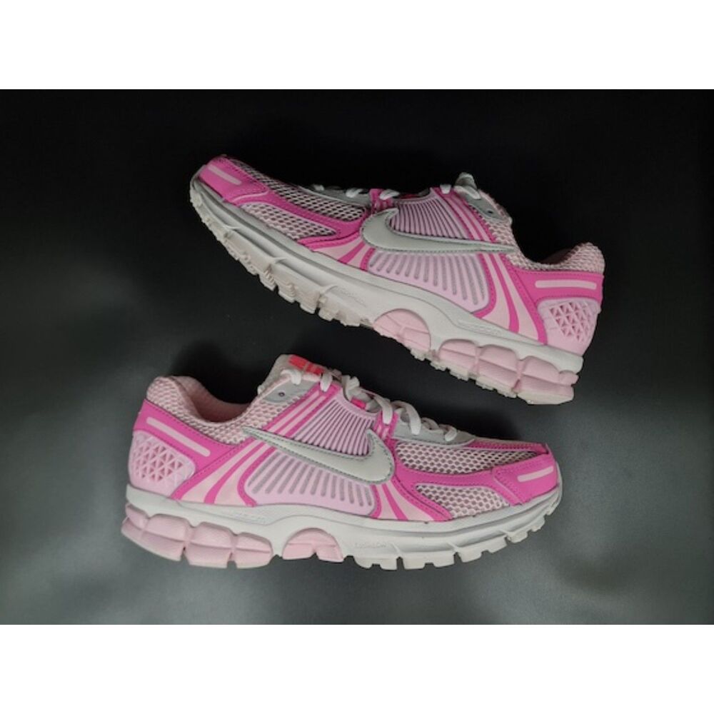 Nike Zoom Vomero 5 Hyper Pink (Women’s). SIZE 9 - IM2404-645